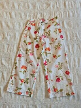 Mona Lisa girls size 8 years or 128 capri made in Italy rose print on white VGUC